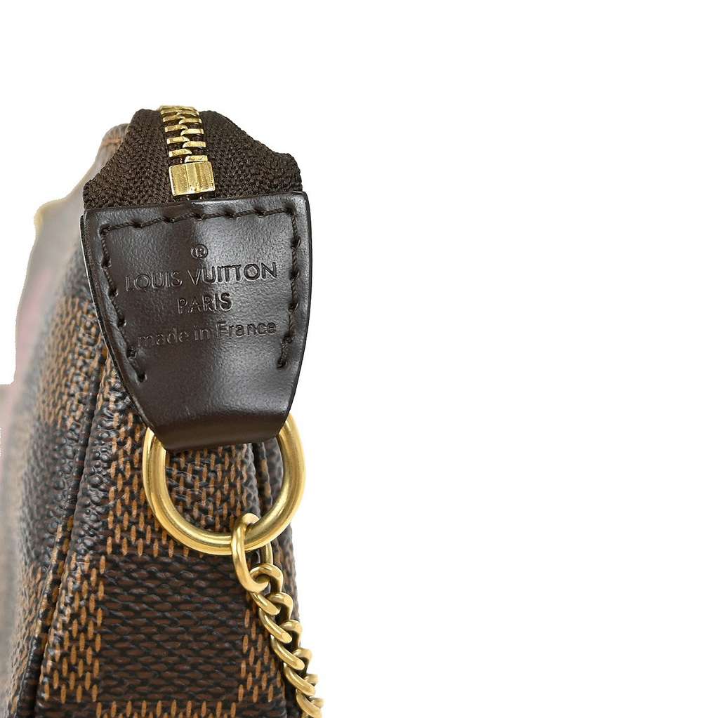 Louis Vuitton Mini pochette accessoires Brown Canvas Good condition - Model View