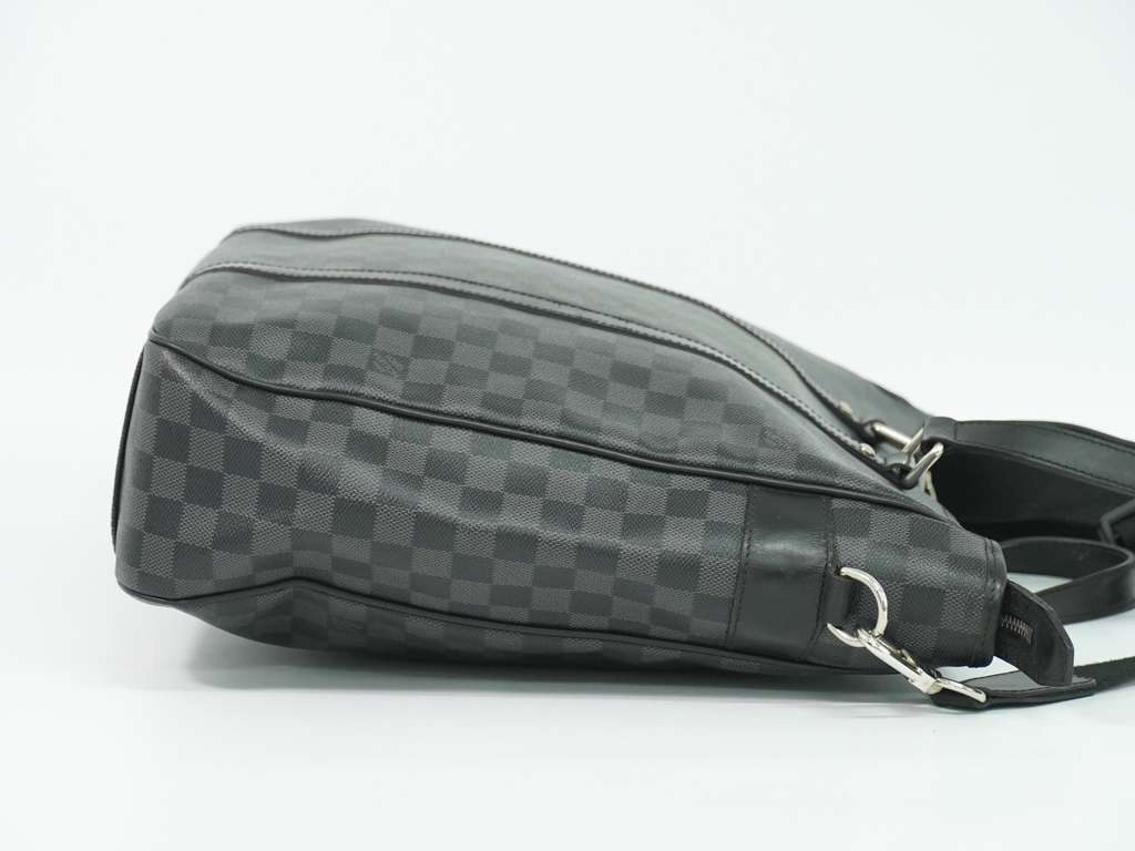 Louis Vuitton Tadao Handbag Black Canvas Good condition - Inside View