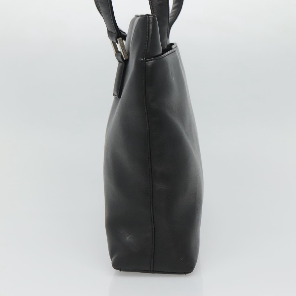 Chanel Vintage Shoulder Bag Black Leather Good condition - Model View