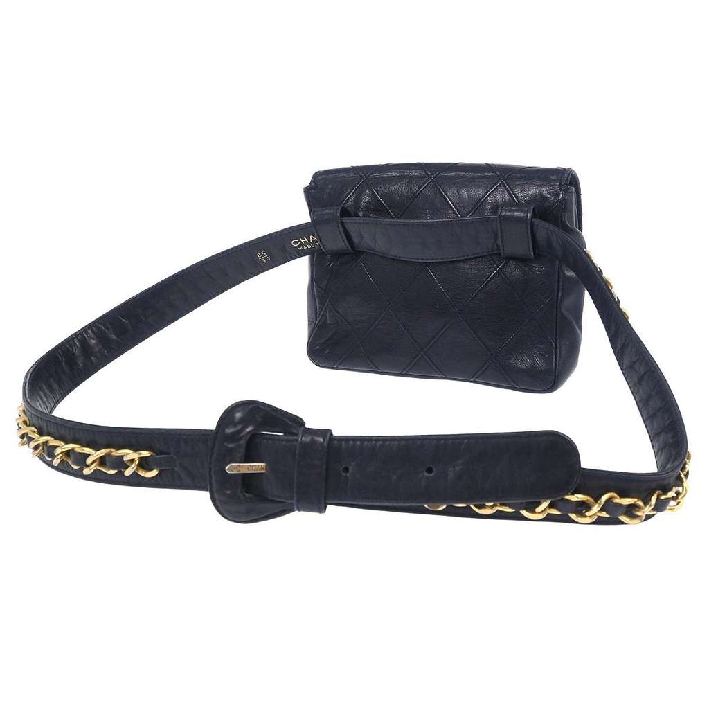 Chanel Vintage Flap Waist Bag Navy Leather Good condition - Back View