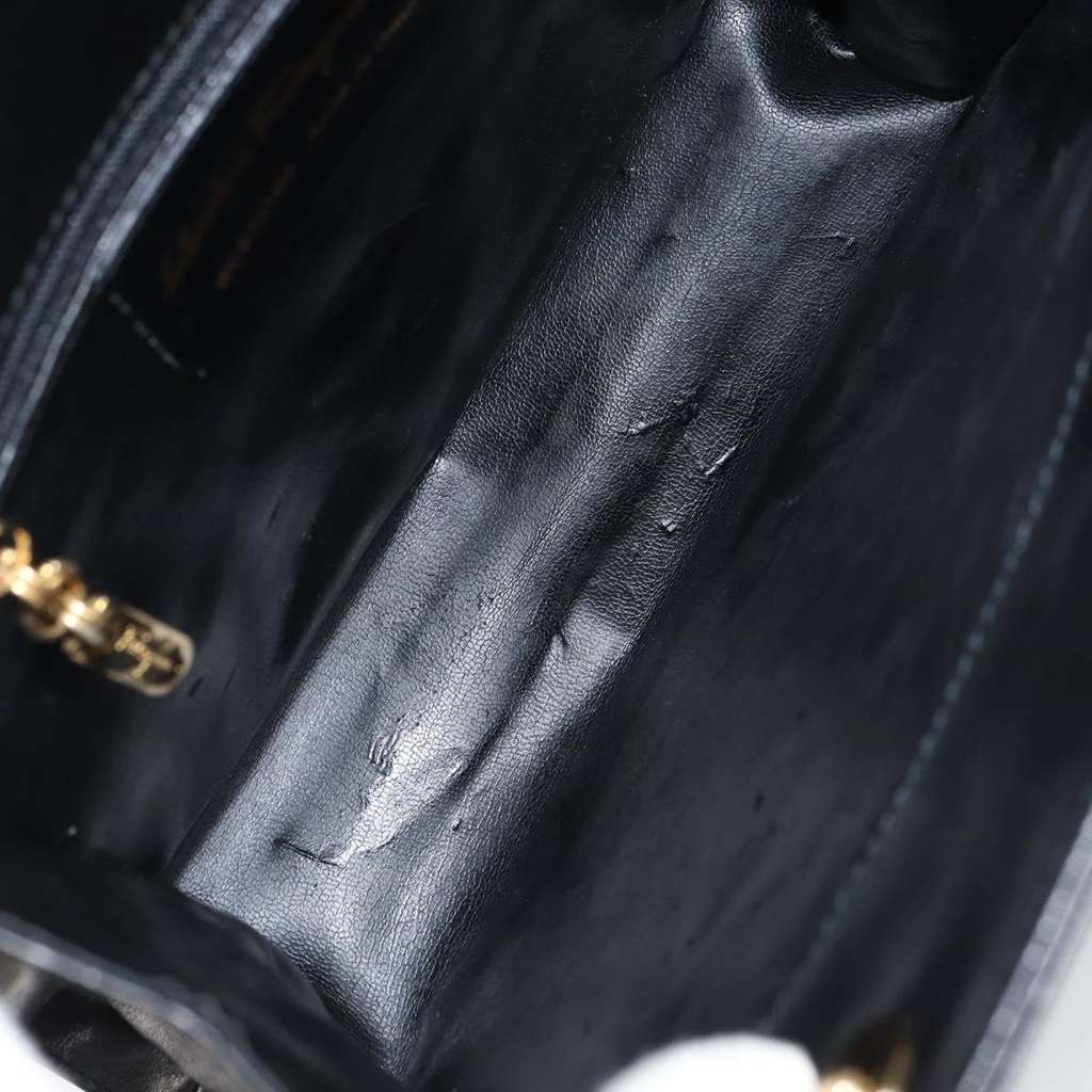 Salvatore Ferragamo Vintage Shoulder Bag Black Leather Good condition - Box View
