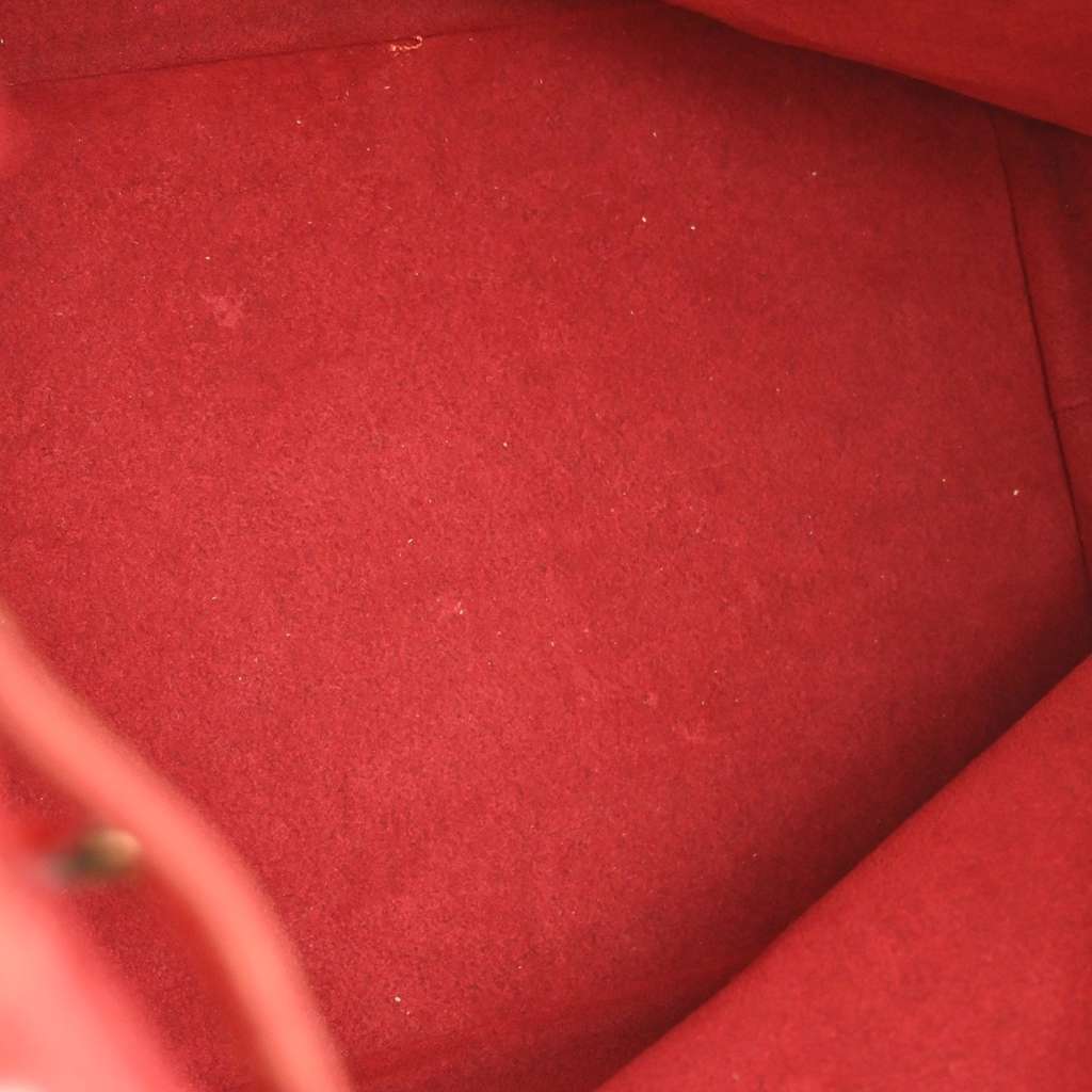 Louis Vuitton Noe Handbag Red Leather Fair condition - Inside View