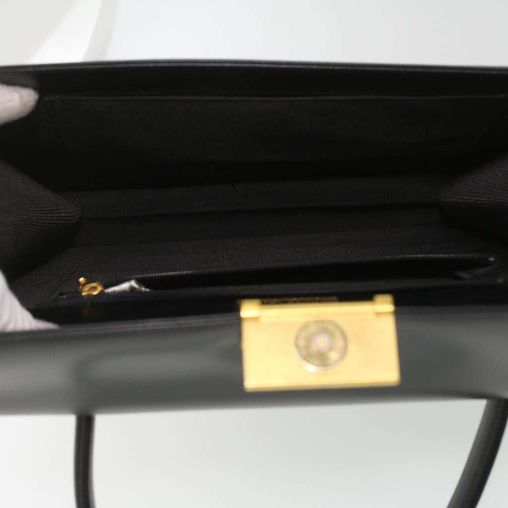 Givenchy 4G Vertical Crossbody Bag Black Leather Good condition - Box View