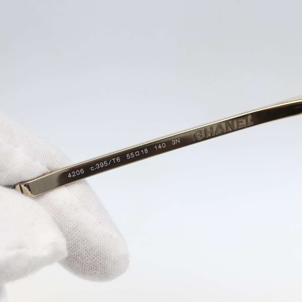 Chanel Logo CC Sunglasses Gold Metal Good condition - Box View