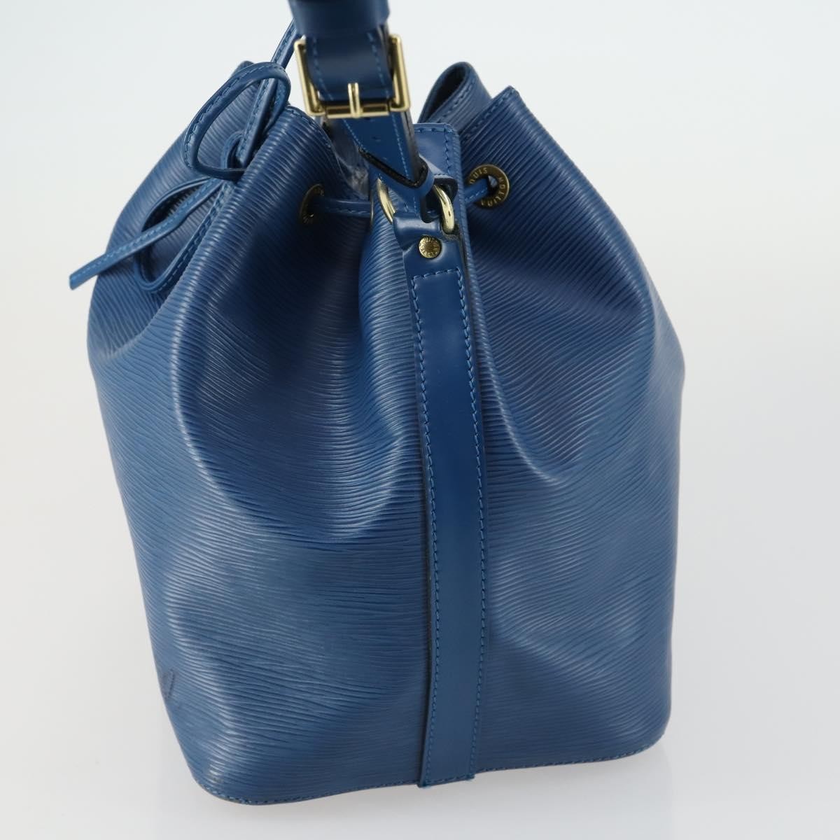 Louis Vuitton Petit Noe Handbag Blue Leather Good condition - Inside View
