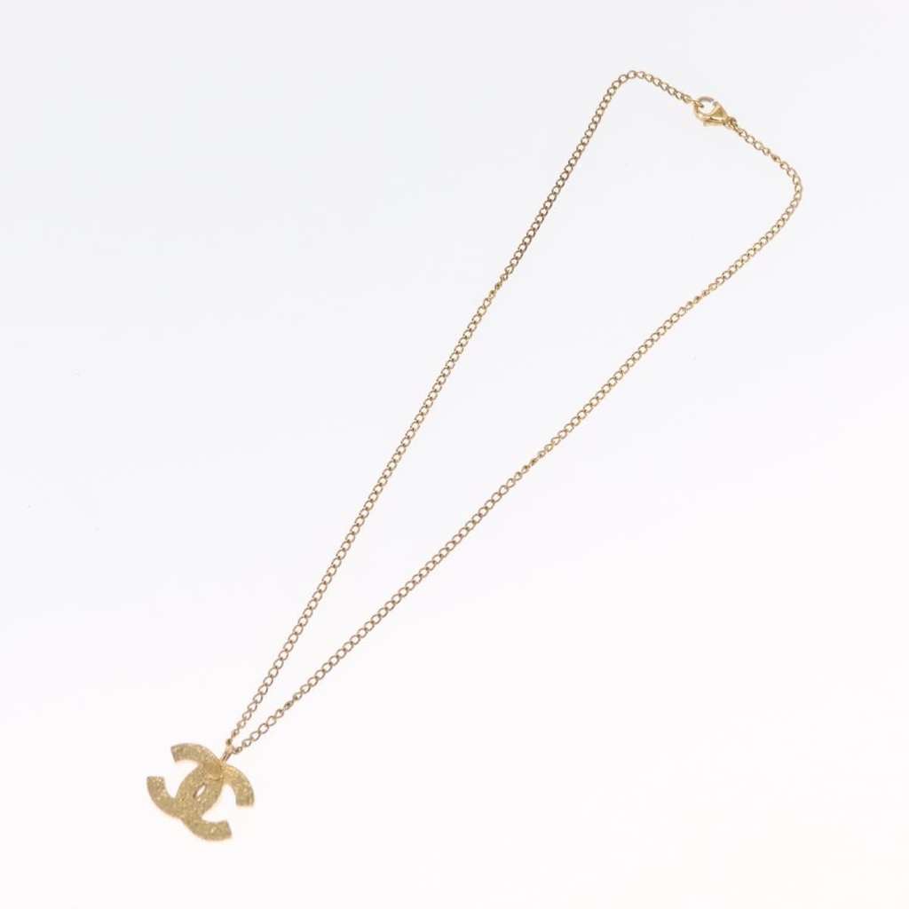 Chanel CC Pendant Necklace Gold Metal Good condition - Back View