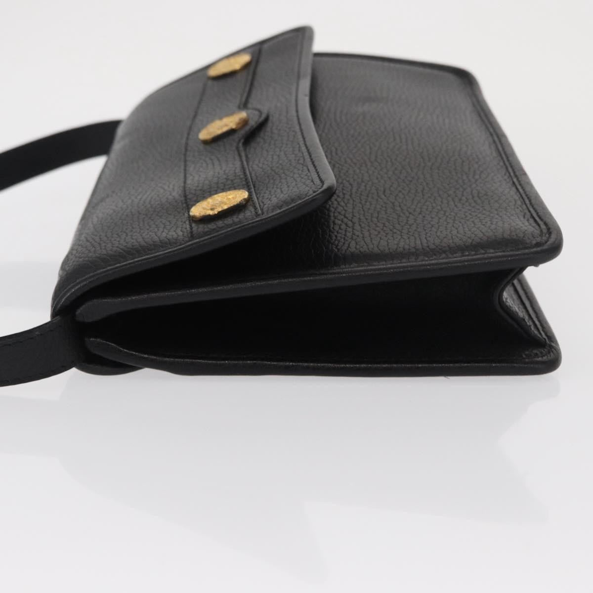Celine Vintage Shoulder Bag Black Leather Good condition - Model View
