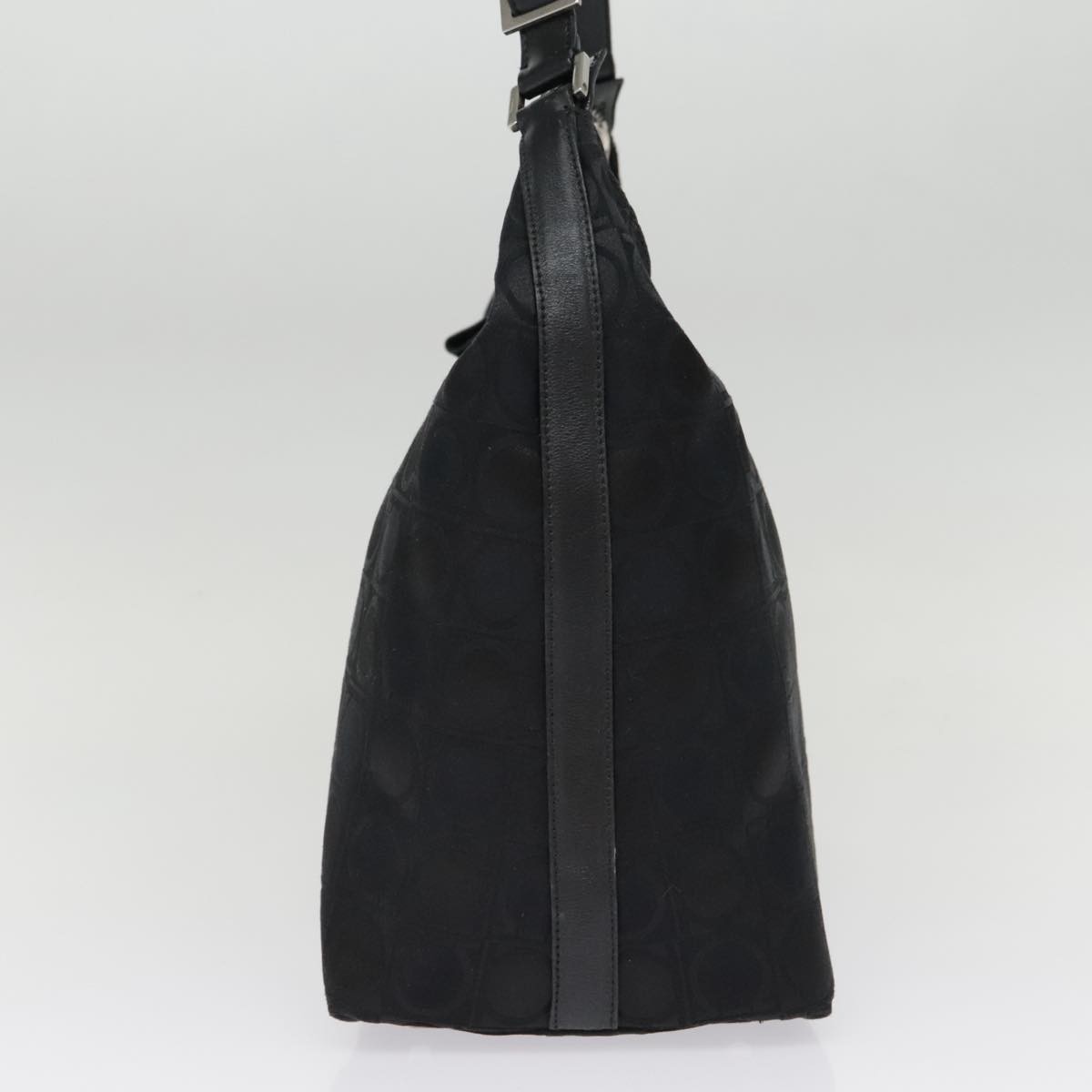 Salvatore Ferragamo Gancini Shoulder Bag Black Good condition - Inside View