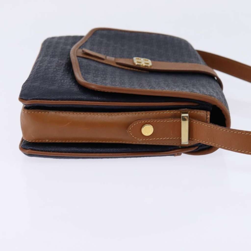 Balenciaga Shoulder Bag Navy Good condition - Model View