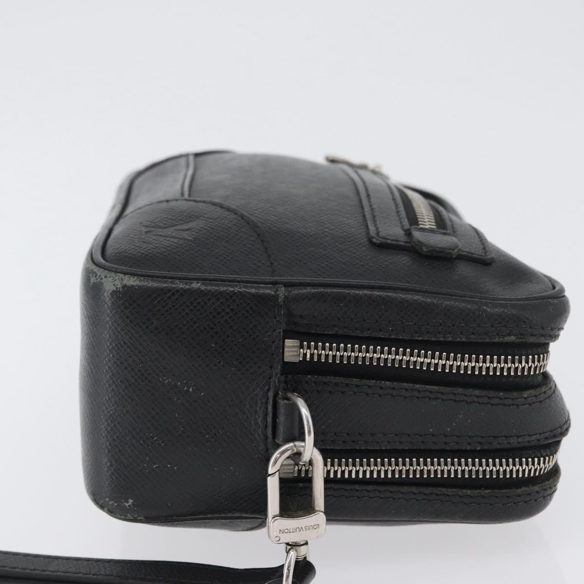 Louis Vuitton Pavel Handbag Black Leather Good condition - Inside View