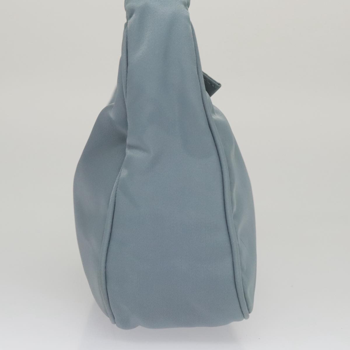 Prada Re-Edition 2000 Hobo Blue Fair condition - Model View