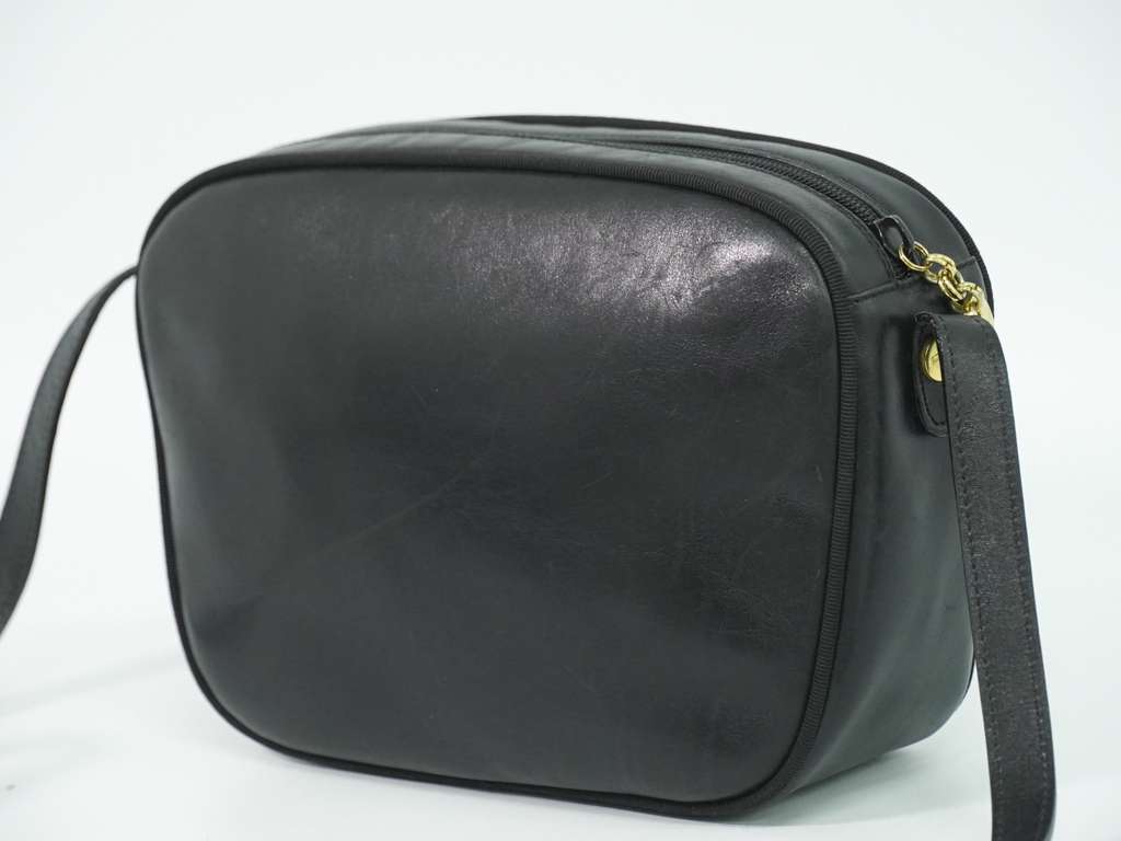 Salvatore Ferragamo Vara Bow camera Shoulder Bag Black Leather Good condition - Back View