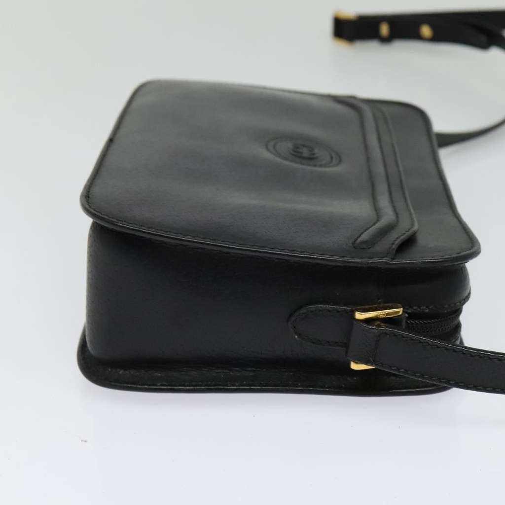 Gucci Vintage double G logo shoulder bag Black Leather Good condition - Model View