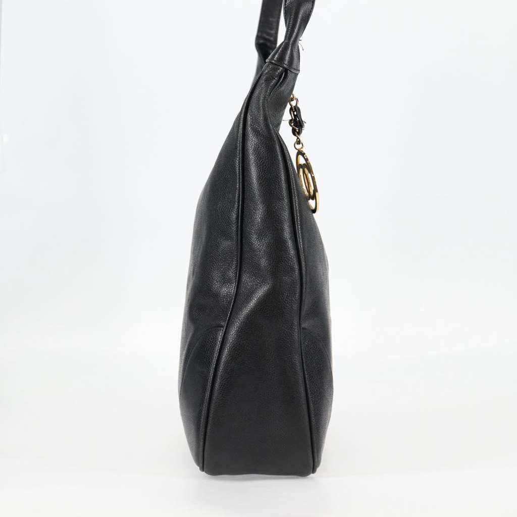 Chanel Caviar 31 Hobo Black Leather Good condition - Box View
