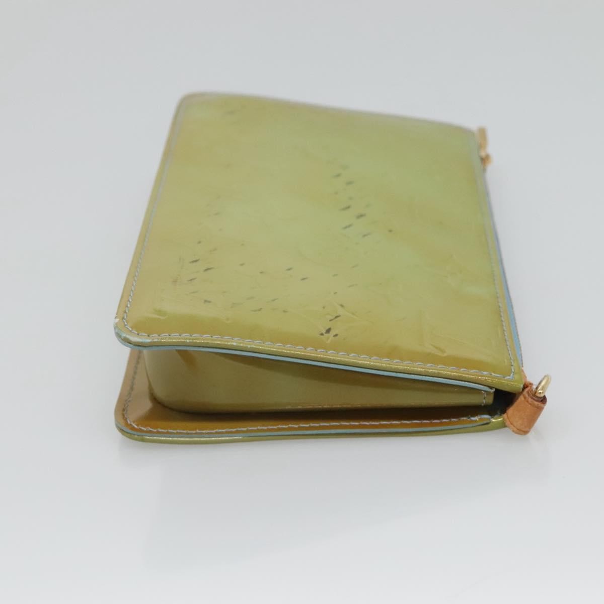 Louis Vuitton Lexington Pochette Green Fair condition - Model View