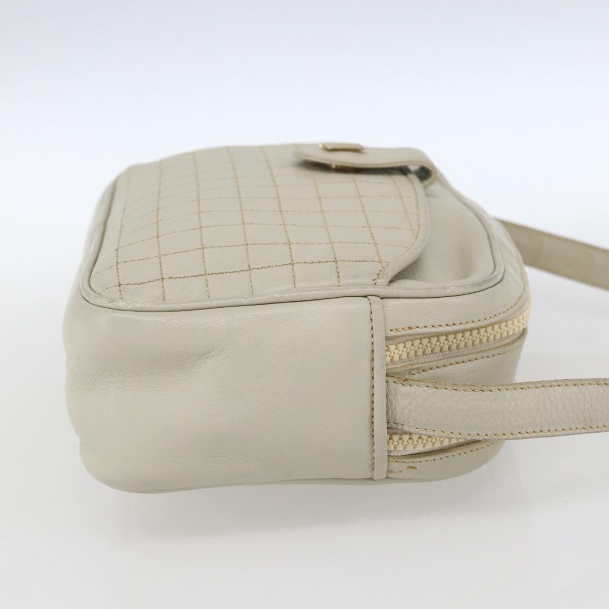 Celine Vintage Shoulder Bag White Leather Fair condition - Model View