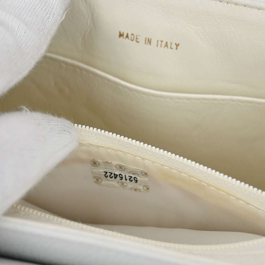 Chanel Vintage Top Handle Flap Bag White Leather Good condition - Box View