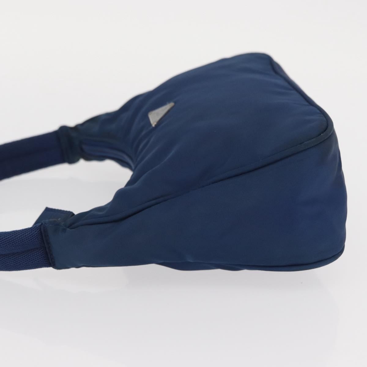 Prada Re-Edition 2000 Hobo Blue Good condition - Model View