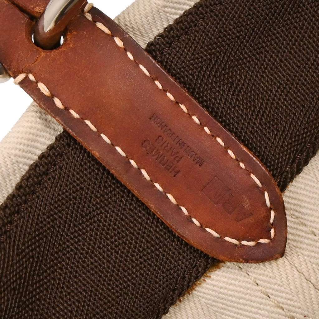 Hermès Grooming Handbag Beige Canvas Good condition - Model View