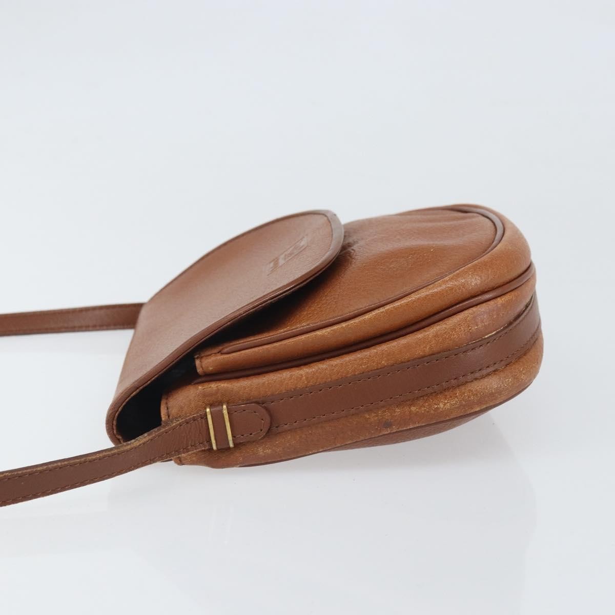 Burberry Vintage Shoulder Bag Brown Leather Fair condition - Model View