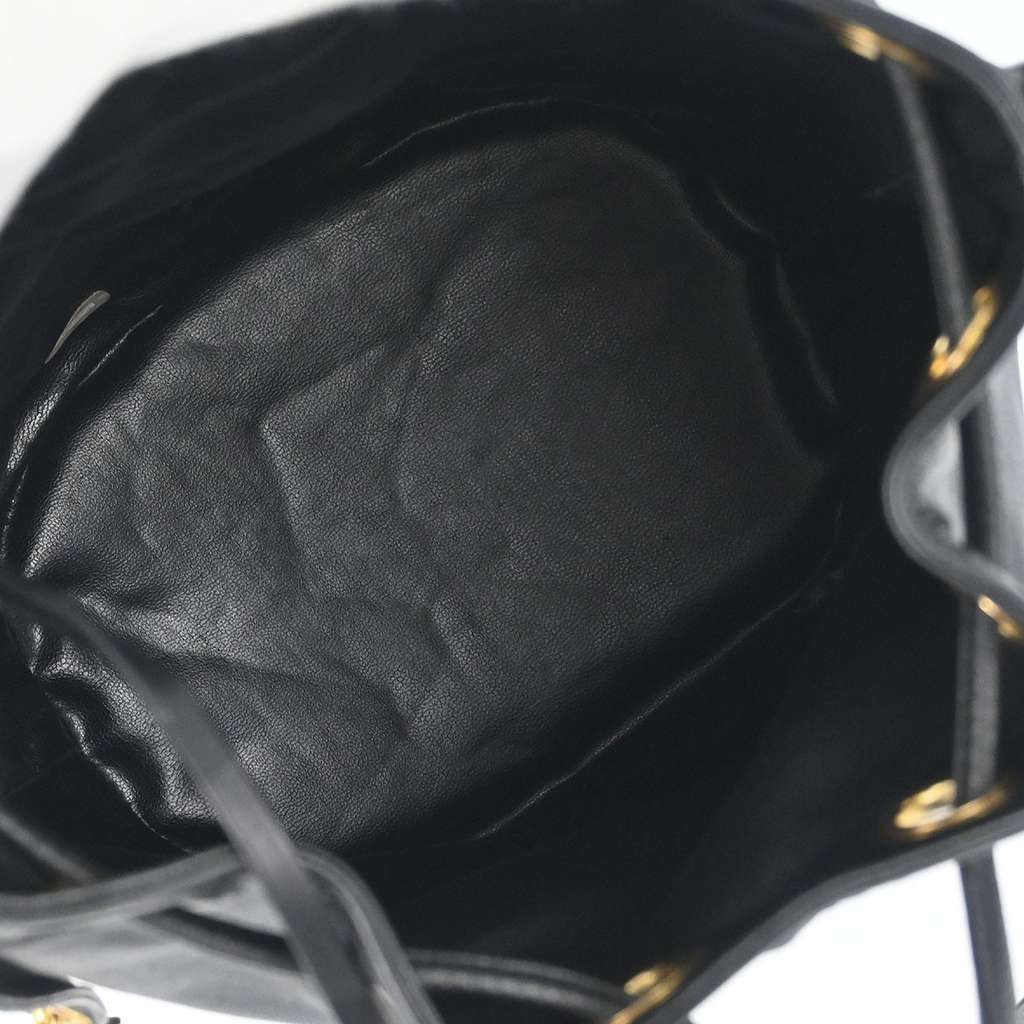Chanel Vintage CC Drawstring Bucket Bag Black Leather Good condition - Inside View