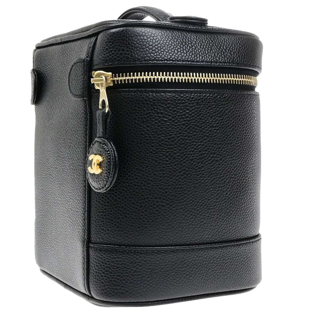 Chanel Vintage Timeless Cosmetic Case Black Good condition - Model View