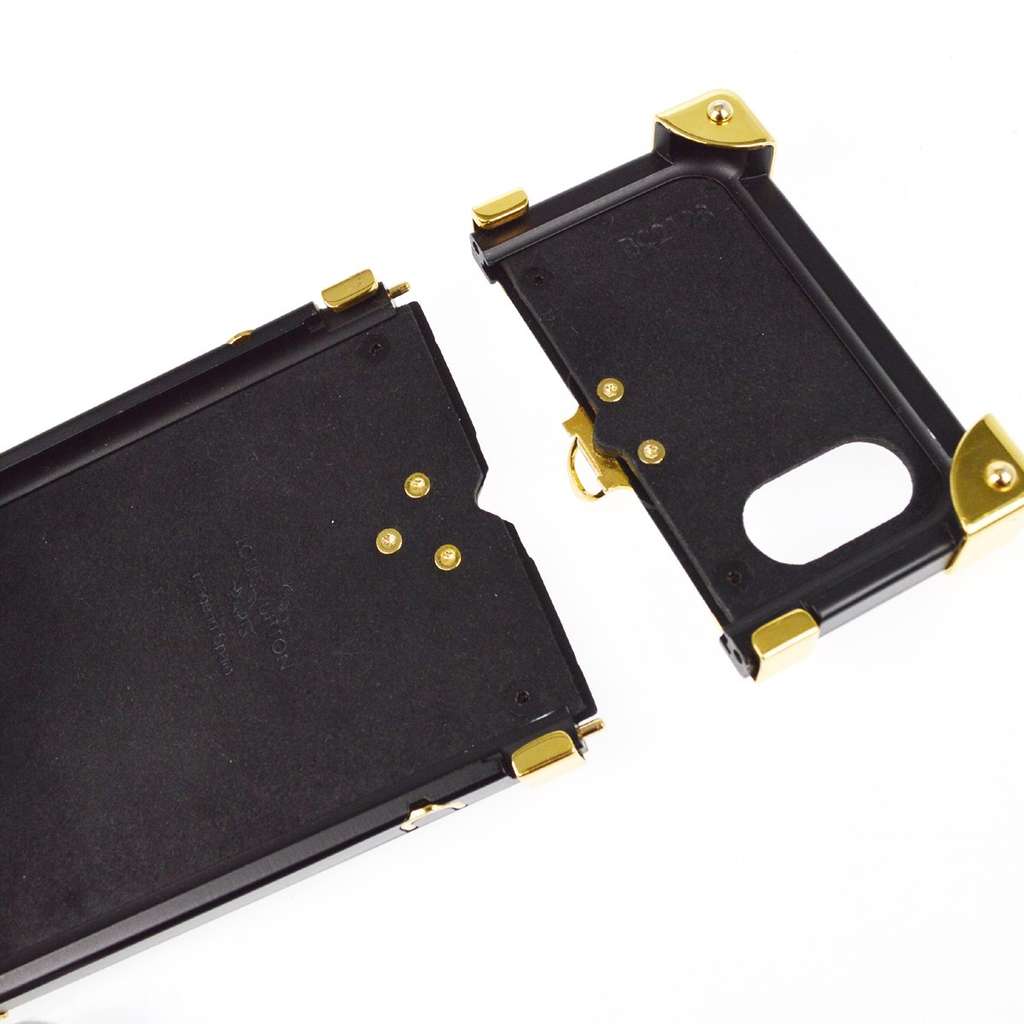 Louis Vuitton Phone case Brown Canvas Good condition - Box View