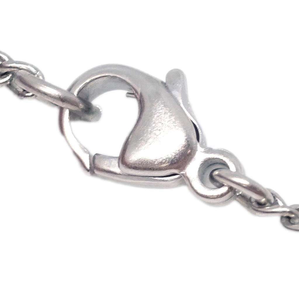 Chanel CC Pendant Necklace Silver Good condition - Model View