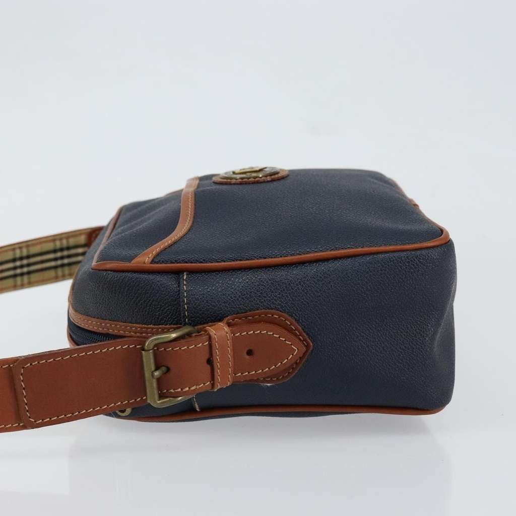 Burberry Vintage Shoulder Bag Navy Leather Good condition - Model View