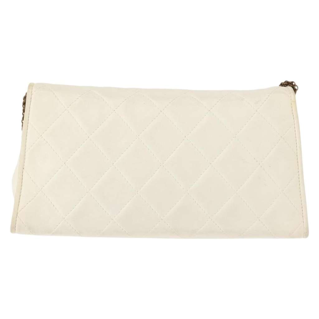 Chanel Full Flap Wallet on Chain White Leather Good condition - Back View