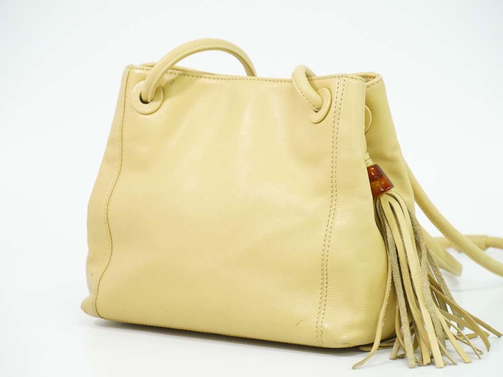 Chanel Vintage CC Tassel Shoulder Bag Beige Leather Good condition - Back View