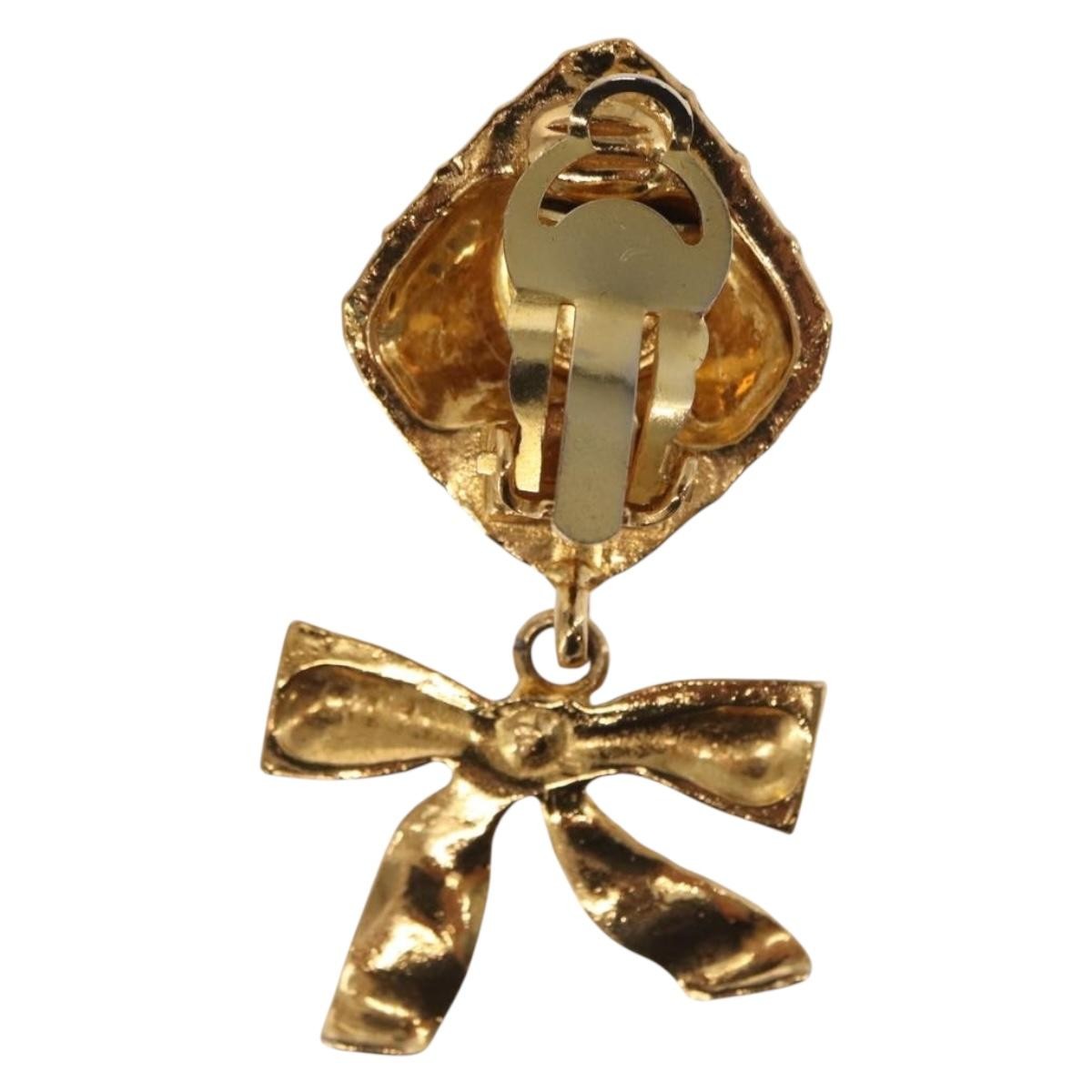 Chanel Ribbon Earring Gold Metal Good condition - Back View