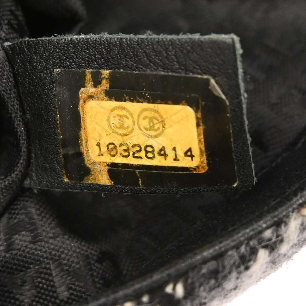 Chanel CC Tab Flap Shoulder Bag Black Tweed Good condition - Box View