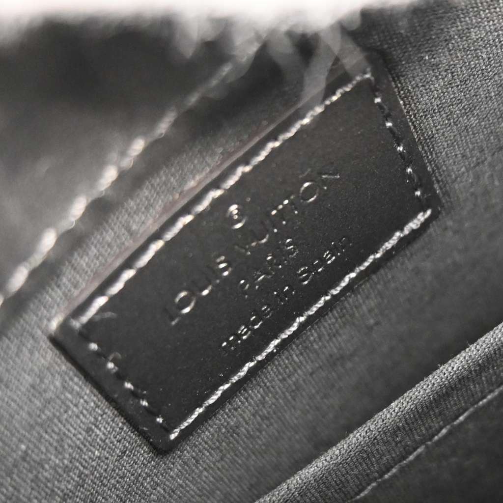 Louis Vuitton Mat Allston Handbag Black Good condition - Model View