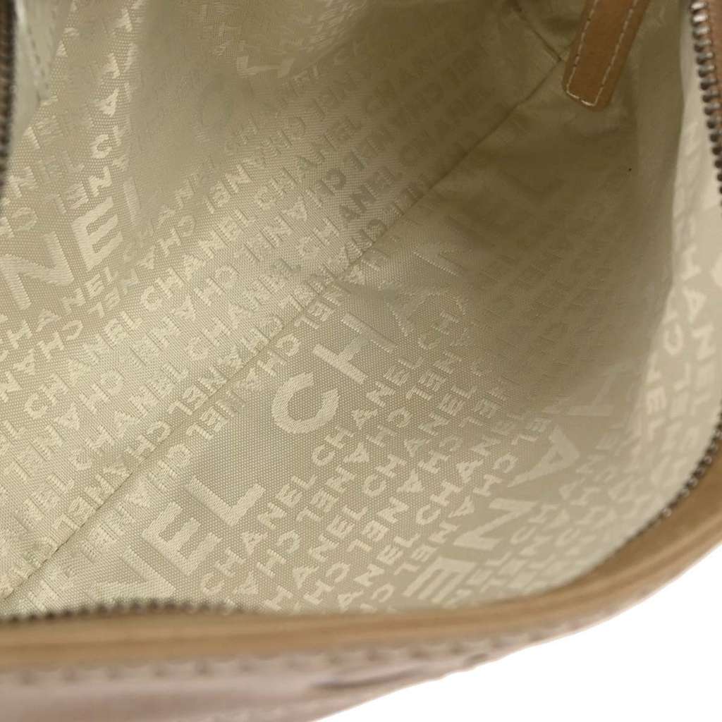 Chanel Lax Pochette Brown Leather Good condition - Inside View