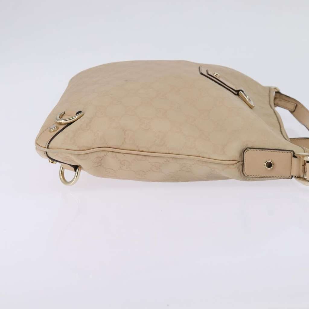 Gucci Abbey D-Ring Messenger Bag Beige Leather Good condition - Model View
