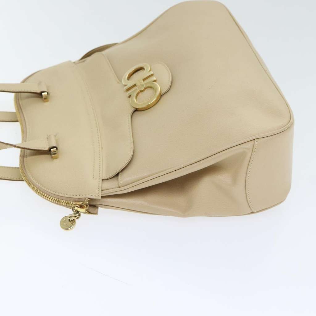 Salvatore Ferragamo Gancini Shoulder Bag Beige Leather Good condition - Model View