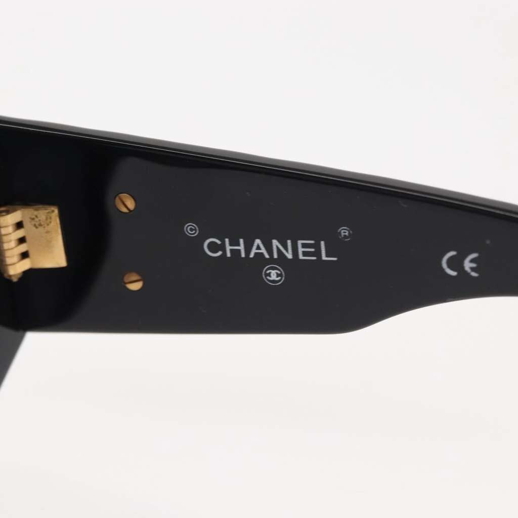 Chanel CC Logo Matelasse Sunglasses Eye Wear Black Plastic Good condition - Box View