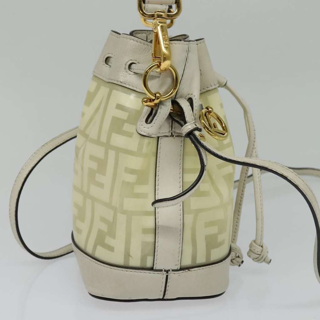 Fendi FF Logo Mon Tresor Bucket Bag White Canvas Good condition - Inside View