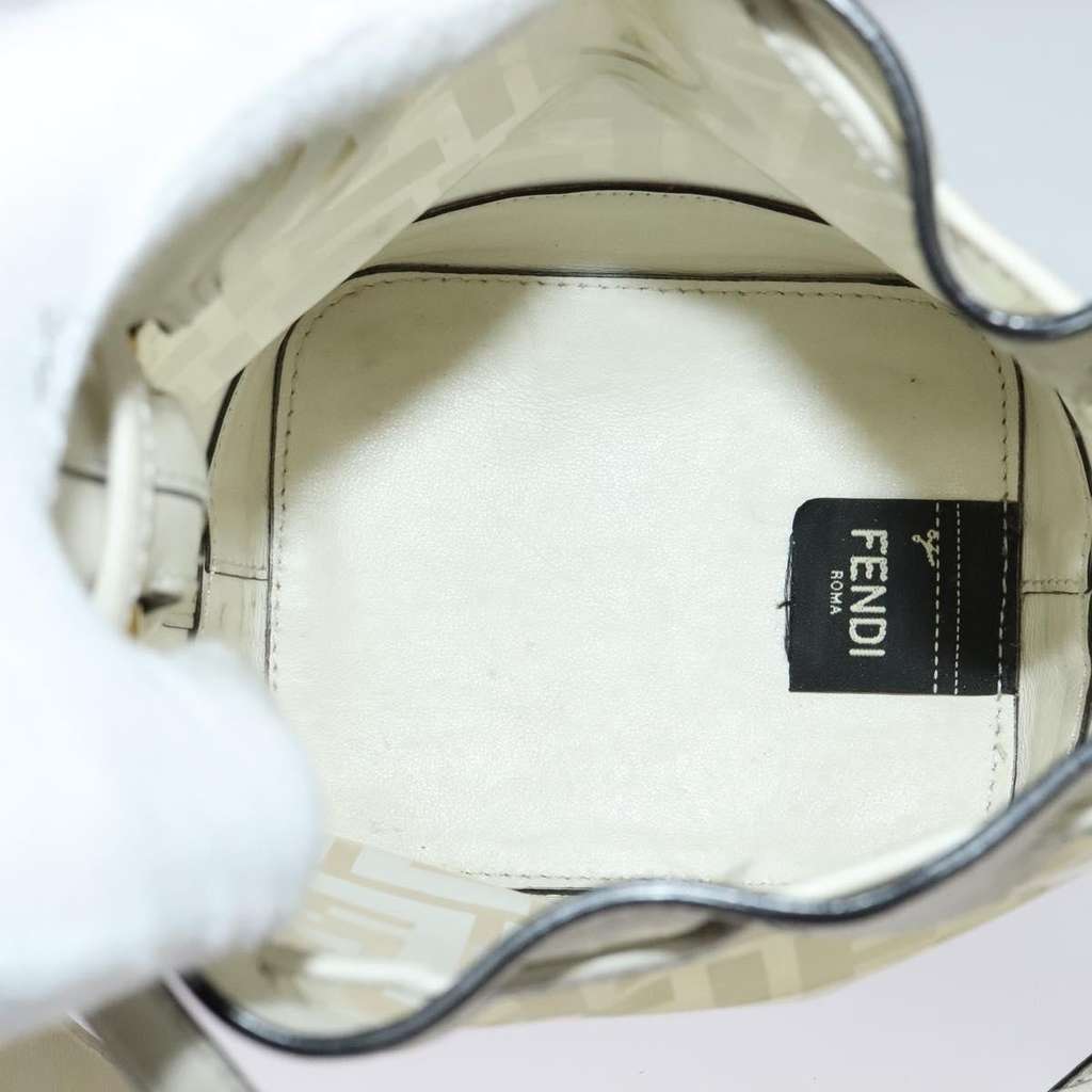 Fendi FF Logo Mon Tresor Bucket Bag White Canvas Good condition - Box View
