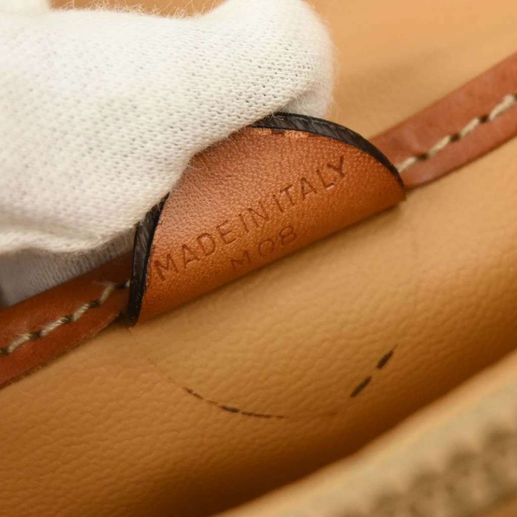 Celine Vintage Macadam Handbag Beige Good condition - Model View