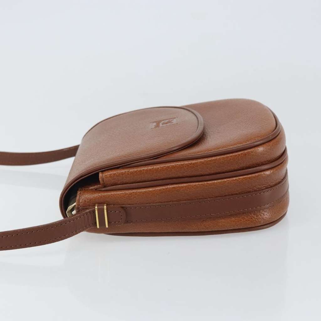 Burberry Vintage Shoulder Bag Brown Leather Good condition - Model View