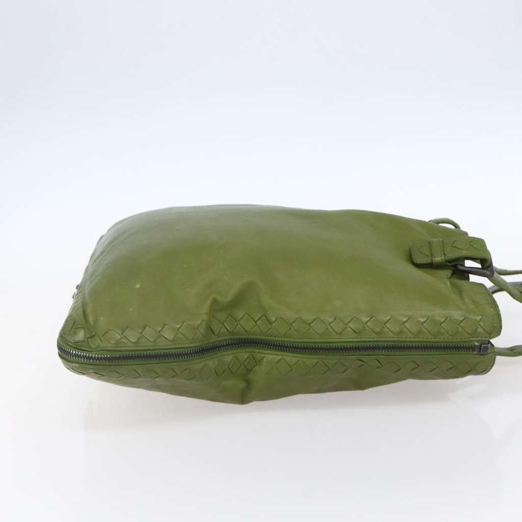 Bottega Veneta Intrecciato Green Leather Good condition - Model View