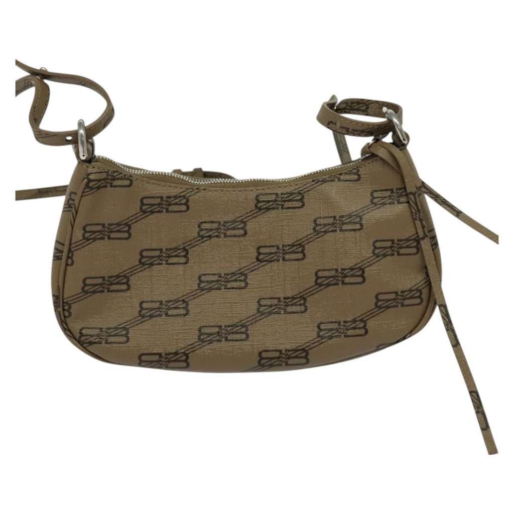 Balenciaga Le Cagole Giant Studs Chain Shoulder Bag Beige Leather Good condition - Back View