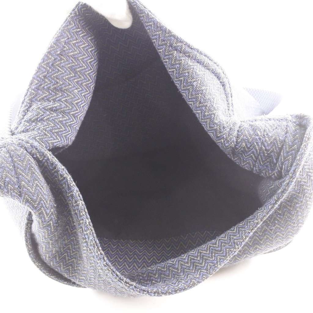 Hermès Vintage Sac De Pansage Shoulder Bag Blue Canvas Good condition - Model View