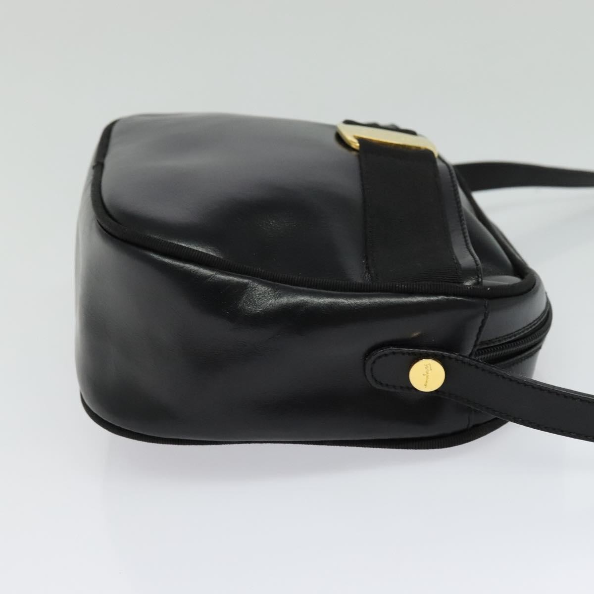 Salvatore Ferragamo Vala Shoulder Bag Black Leather Good condition - Model View