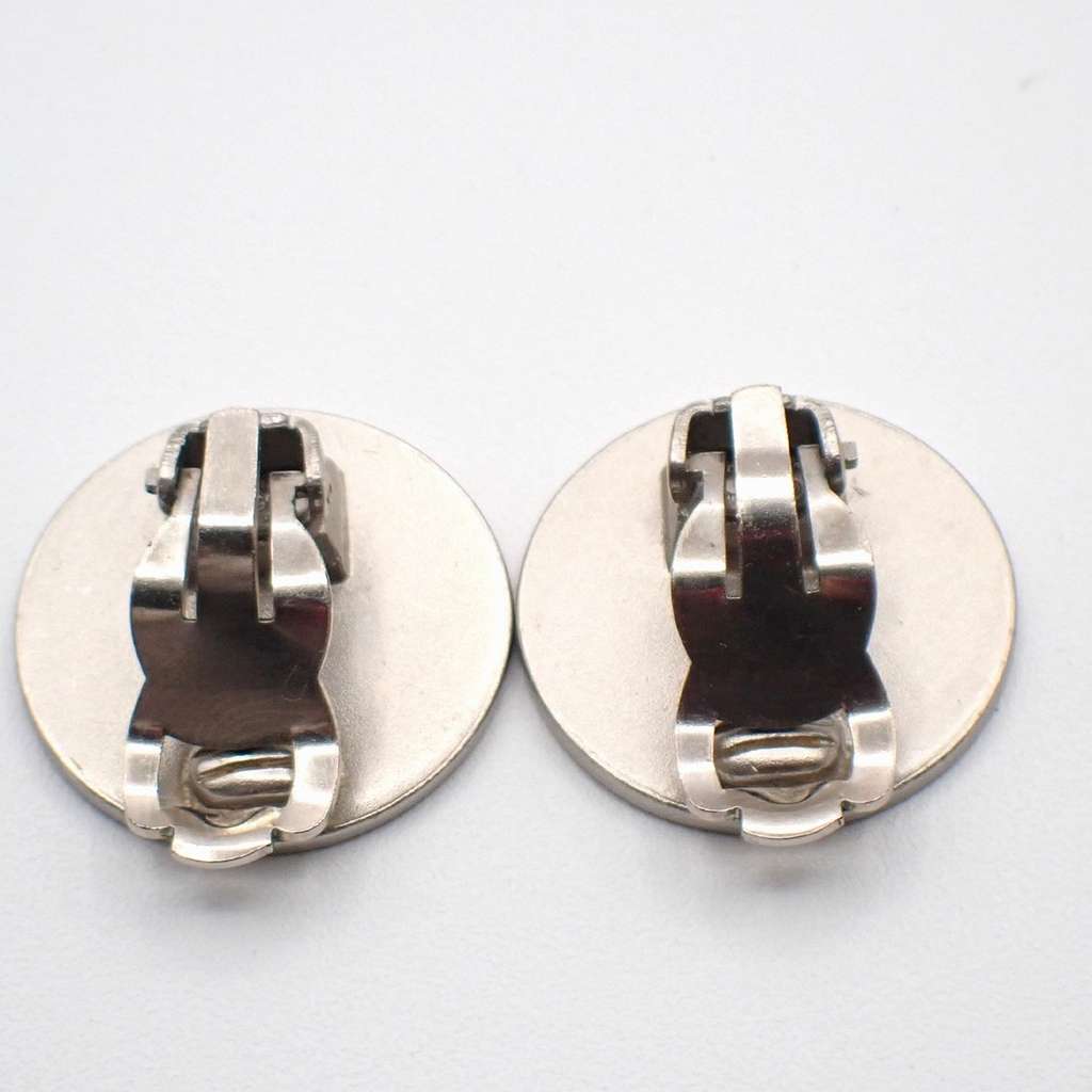 Chanel Vintage CC Round Clip-On Earrings Silver Good condition - Back View