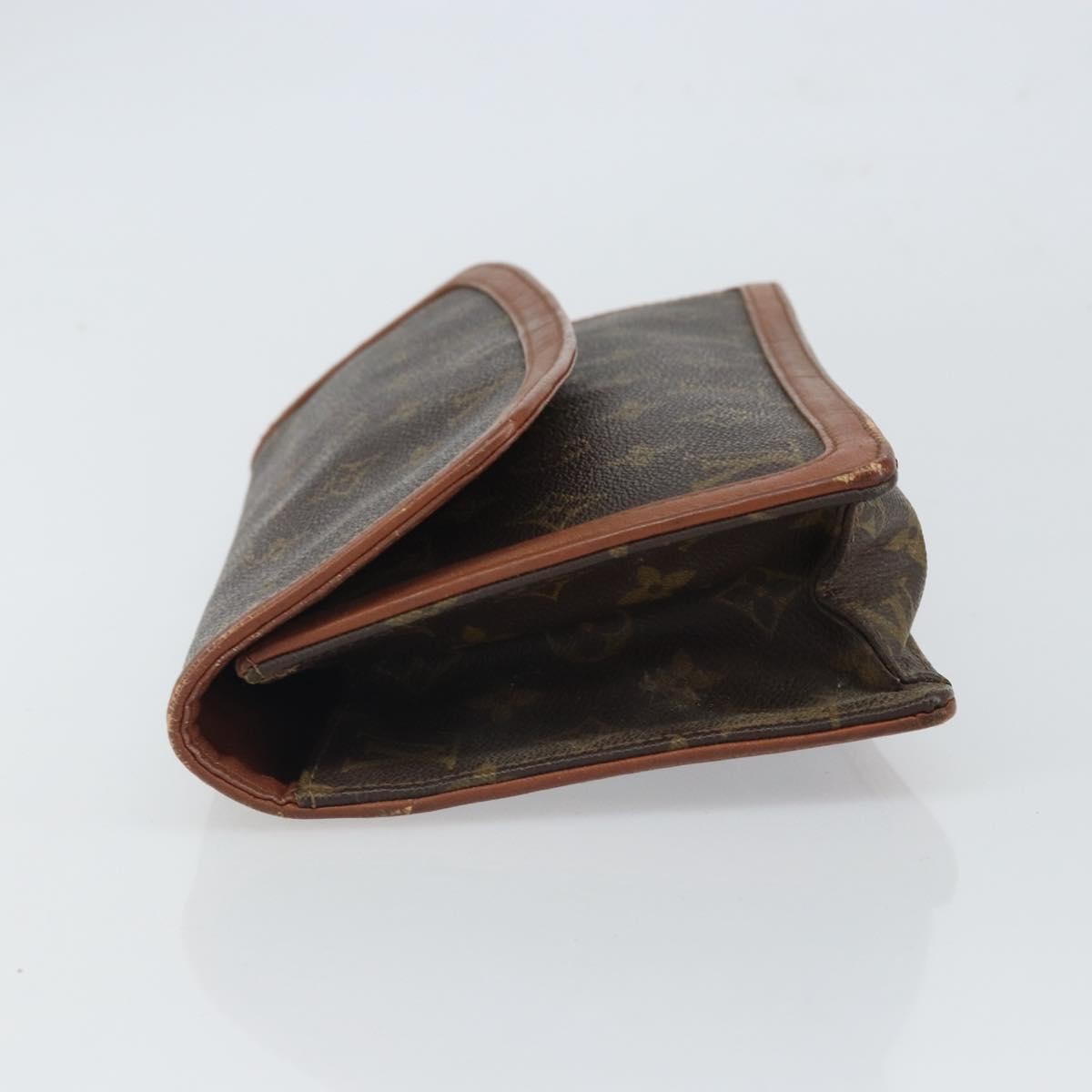 Louis Vuitton Dame Pochette Brown Canvas Fair condition - Model View