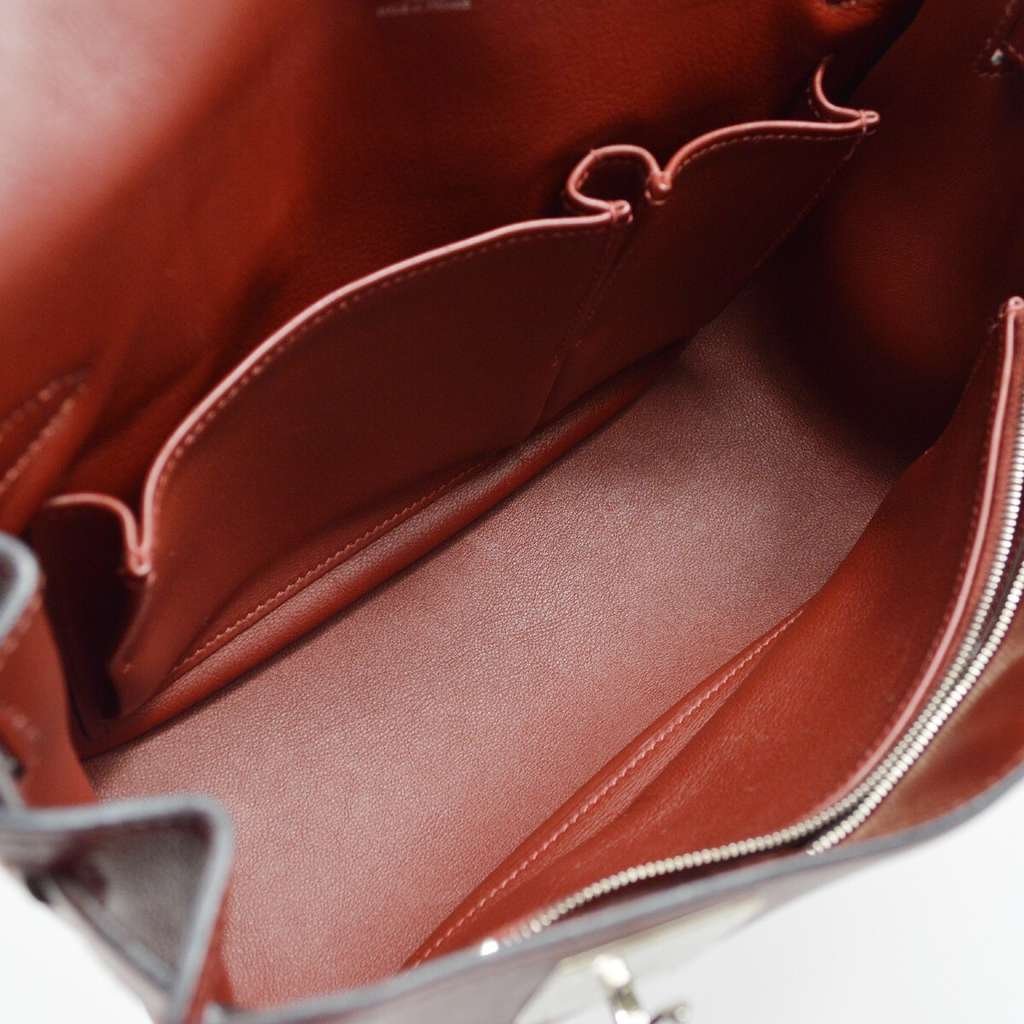 Hermès Jypsiere Bag Burgundy Leather Good condition - Model View