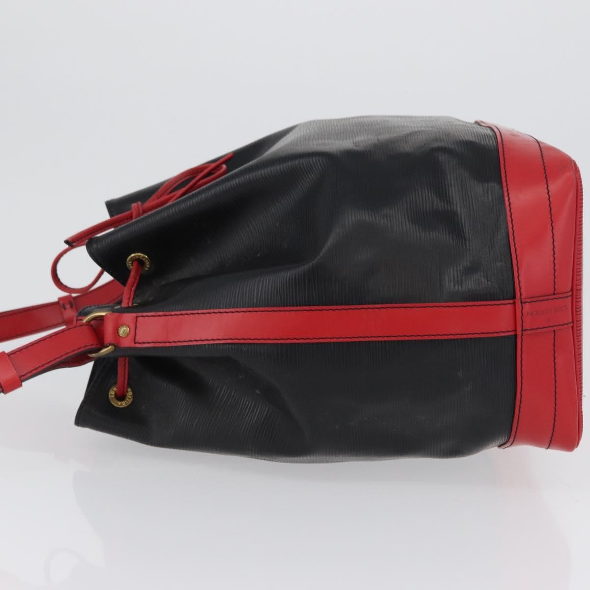 Louis Vuitton Bicolor Noe Handbag Black Leather Good condition - Model View